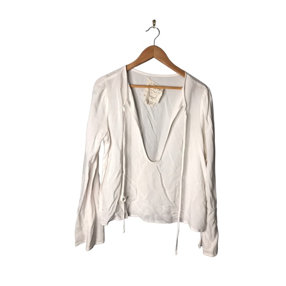 Free People | White keyhole self tie chest blouse flare sleeves • - Picture 3 of 8